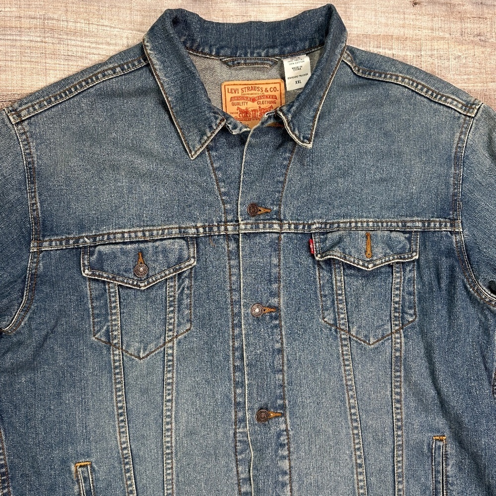Levis Men Size 2XL 100% Cotton Denim Blue Jeans Standard Trucker Jacket - Picture 4 of 12